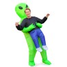 Déguisement gonflable porté par un alien adulte
